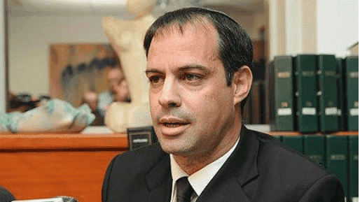 מחבלים ערבים הציתו חווה בהר חברון - המתיישבים נעצרו
