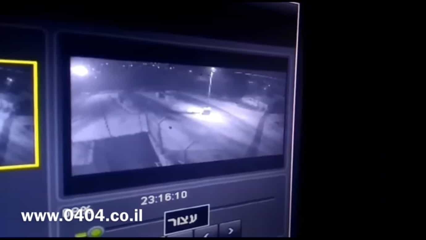 צפו בתיעוד הבלעדי: מחבלים משליכים מטענים מרכב חולף לעבר פילבוקס סמוך לביר זית