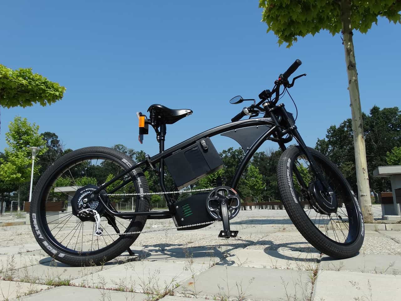 מהם היתרונות של רכיבה על אופניים חשמליים?