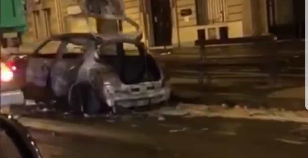 הרס וחורבן: רחובות פריז אחרי ההפגנה האלימה