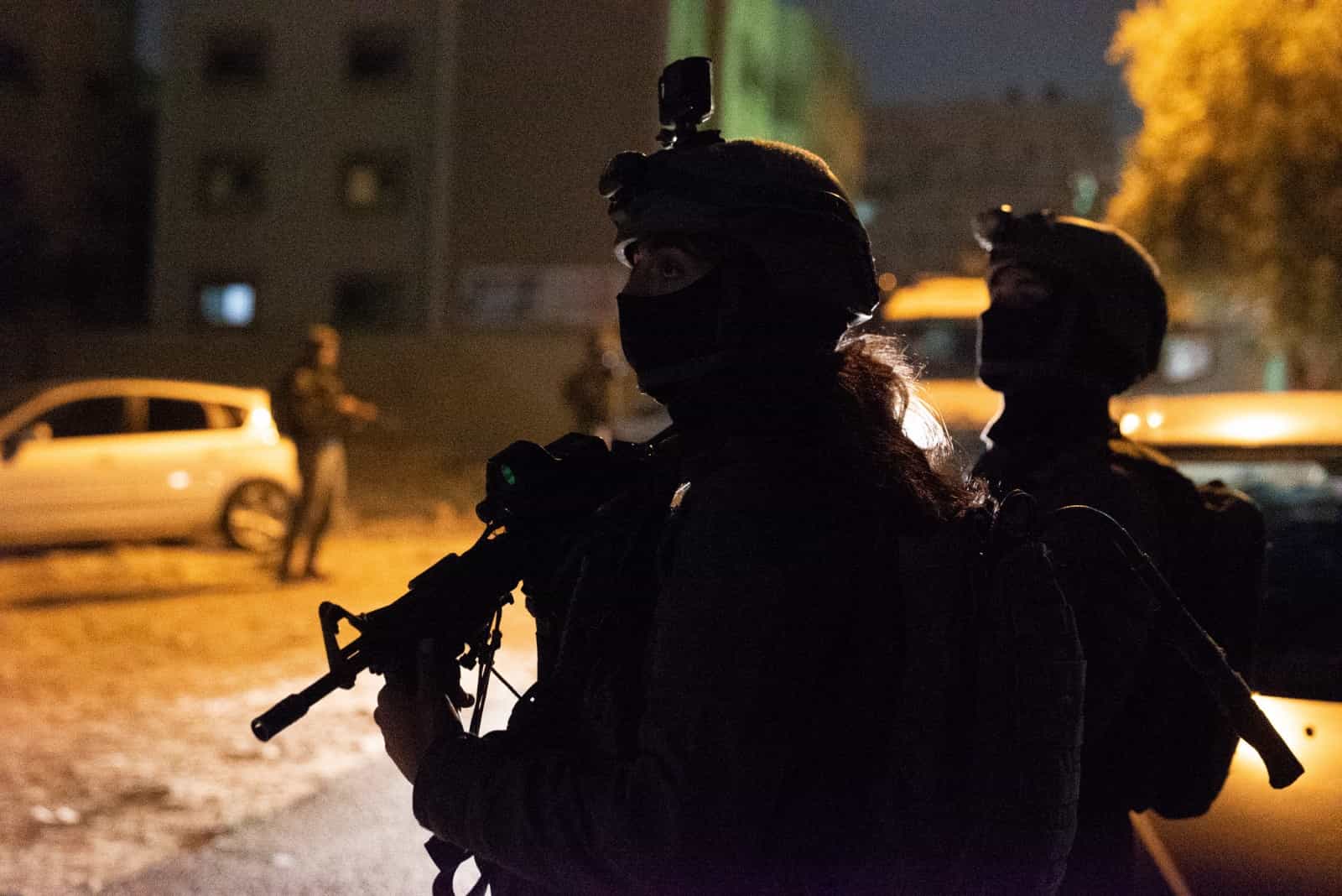 כוחות המנהל האזרחי חילצו יהודי מלב קלקיליה