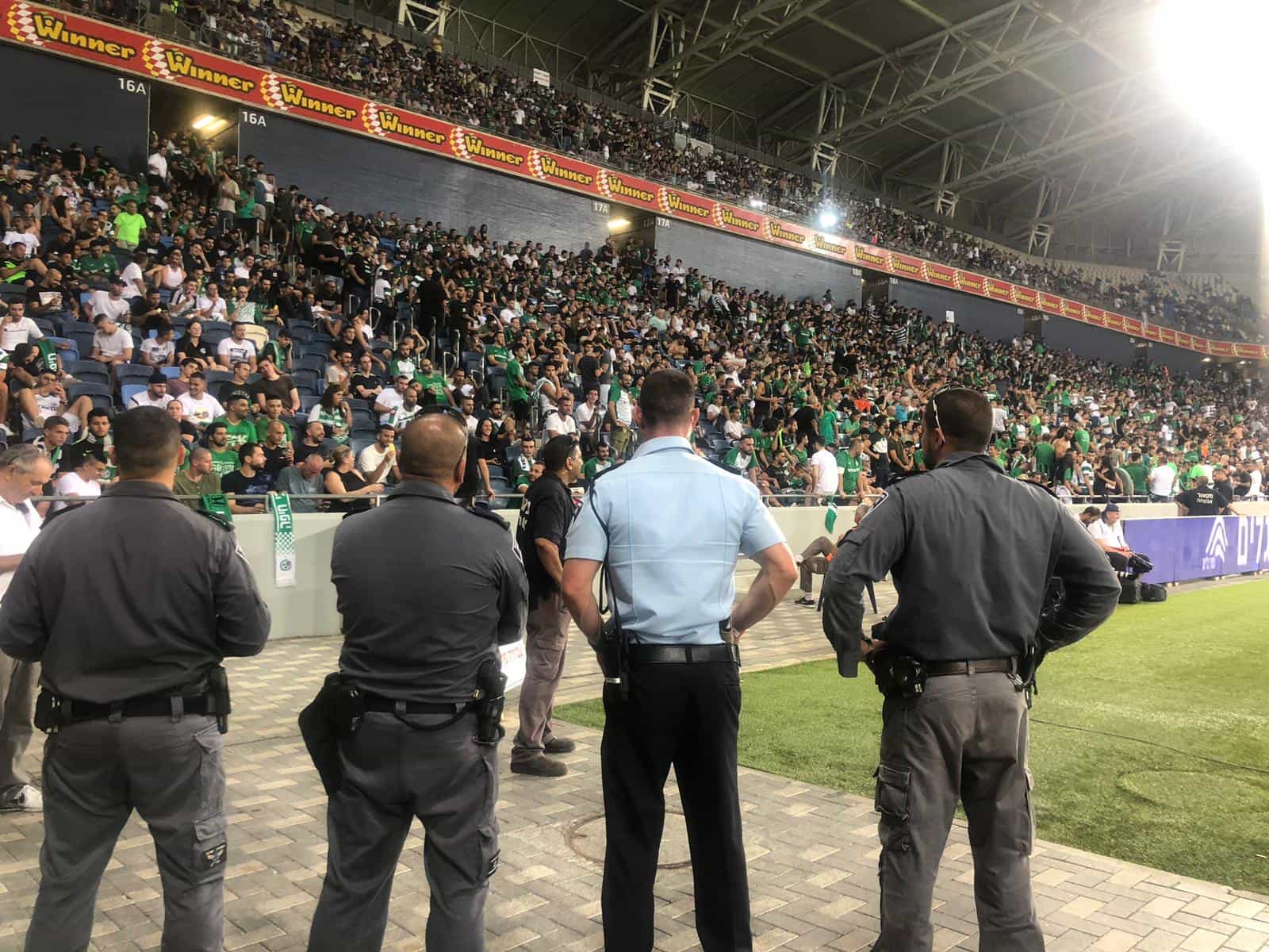 שגרירות ישראל בפריז מחתה ומושל שטרסבורג הודיע כי אוהדי חיפה יוכלו להניף דגל ישראל רק במגרש