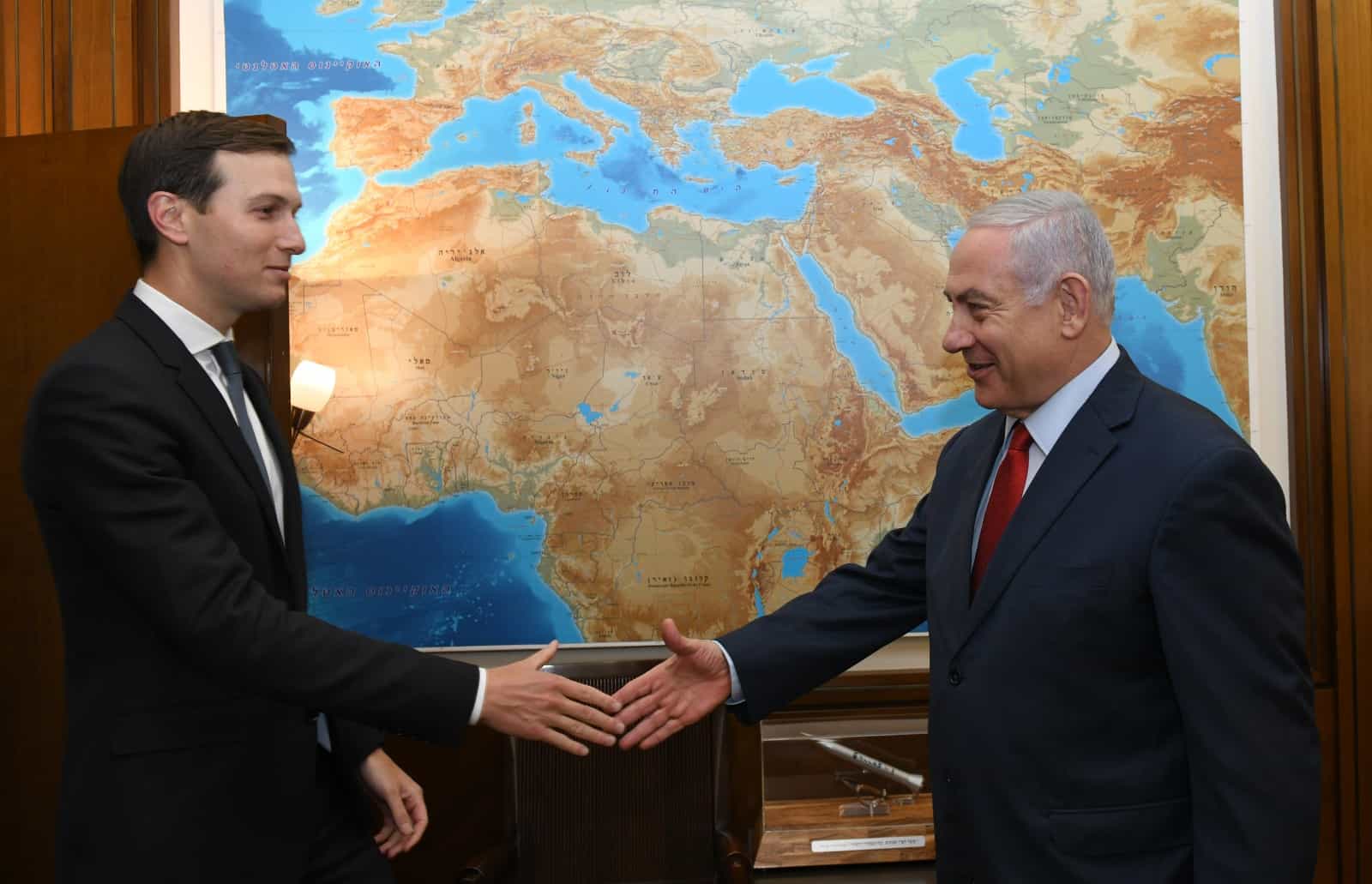הסתיימה פגישת נתניהו-קושנר: חמאס יידרש להתפרק מנשקו לפני שיקום הרצועה