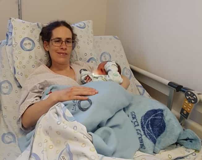 מאתגרי הקורונה: "לידה בשפת הסימנים"