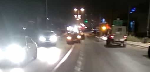 טירוף הטרור הערבי: יום אחרי ניסיון הפיגוע בחווארה - ערבים תקפו רכב ישראלי באבנים ומוטות ברזל | צפו