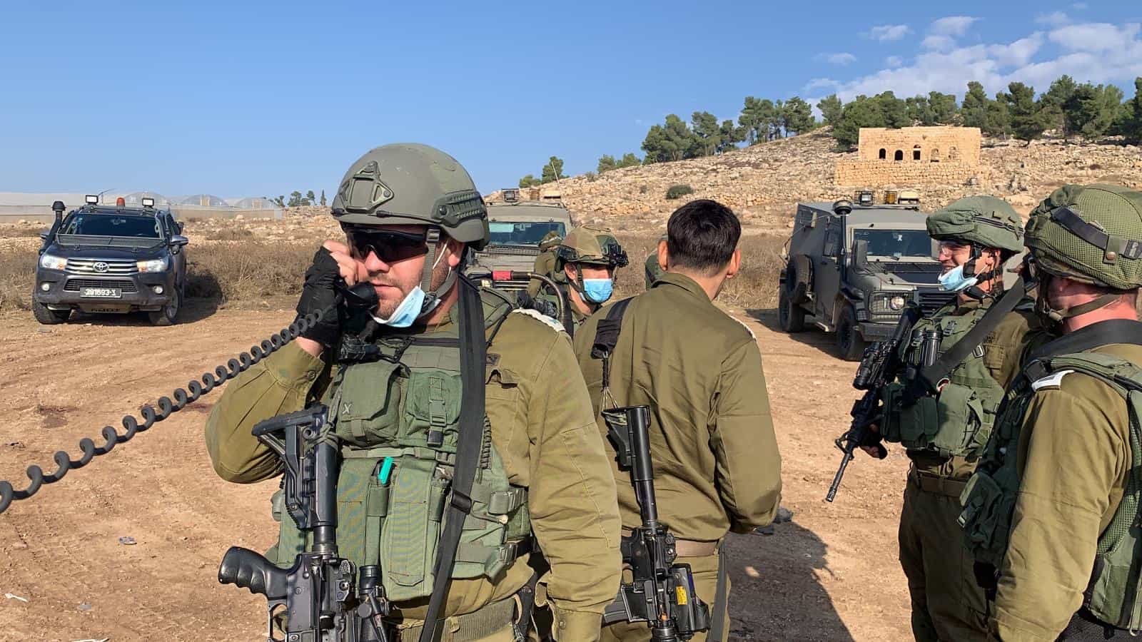 פיגוע הדריסה בבנימין: מחבל חוסל | חייל צה״ל נפצע באורח אנוש