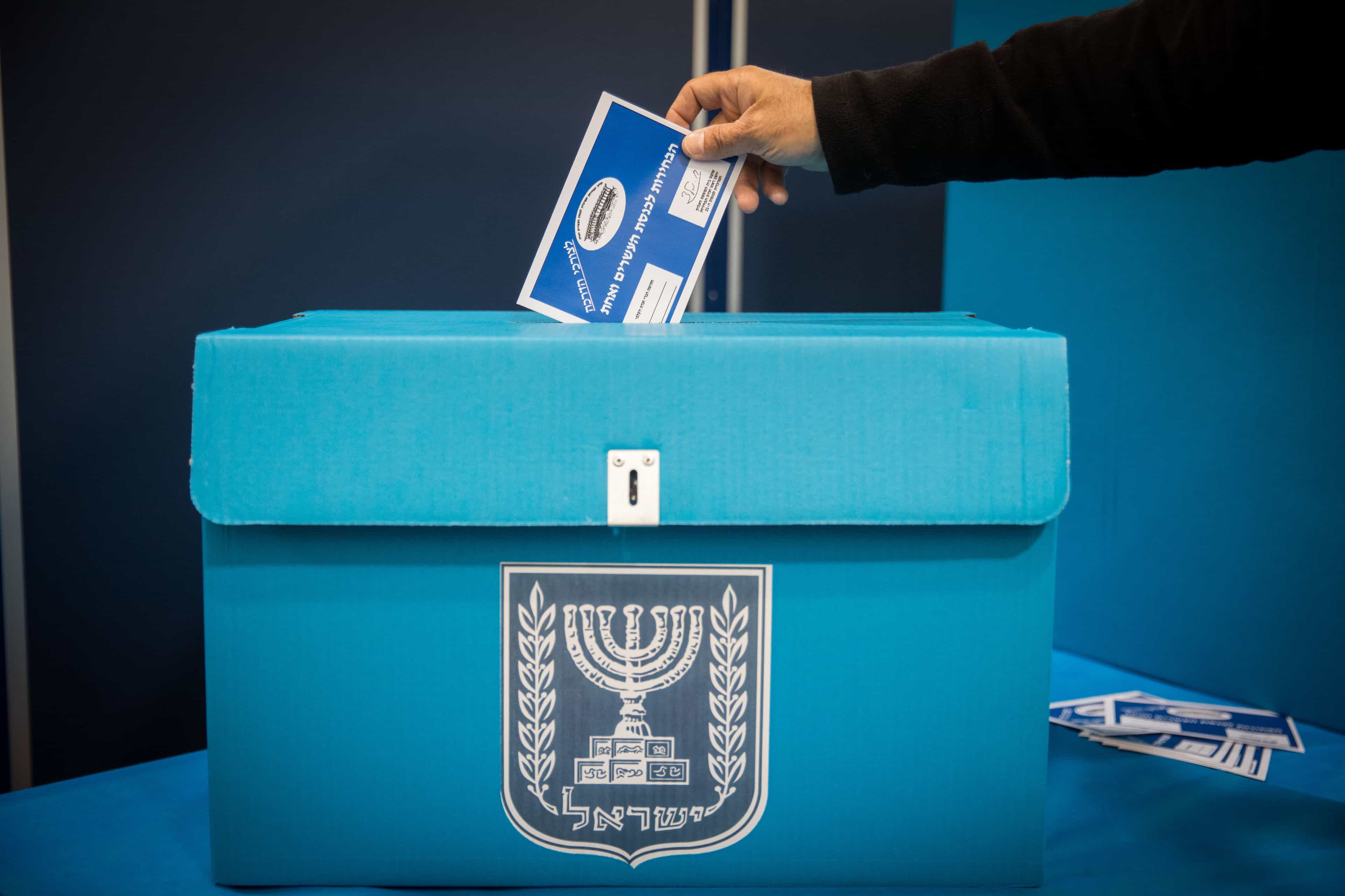 הליכוד לסולברג: בטל את החלטתך השגויה לאסור על דיווח מי הגיע להצביע