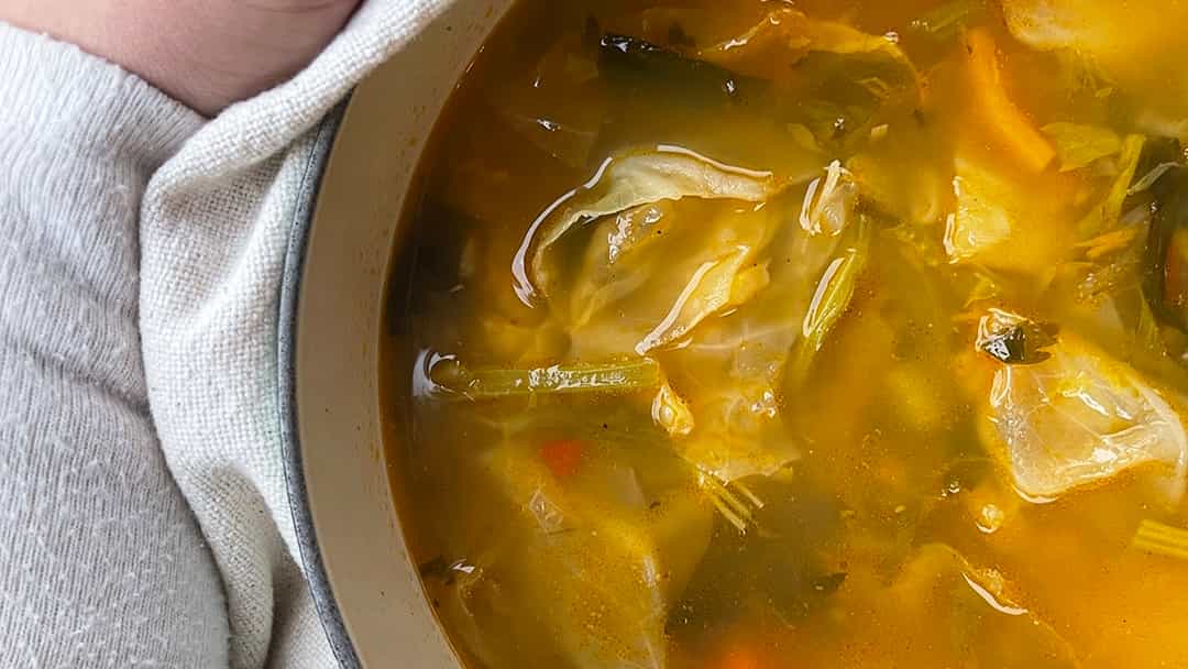 אוהבים מרקים? את המתכון הזה אתם חייבים להכין לקראת השבת