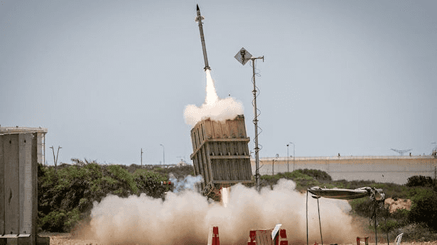 לפחות 10 רקטות נורו מלבנון לעבר קריית שמונה והסביבה: שריפות פרצו בשני מוקדים