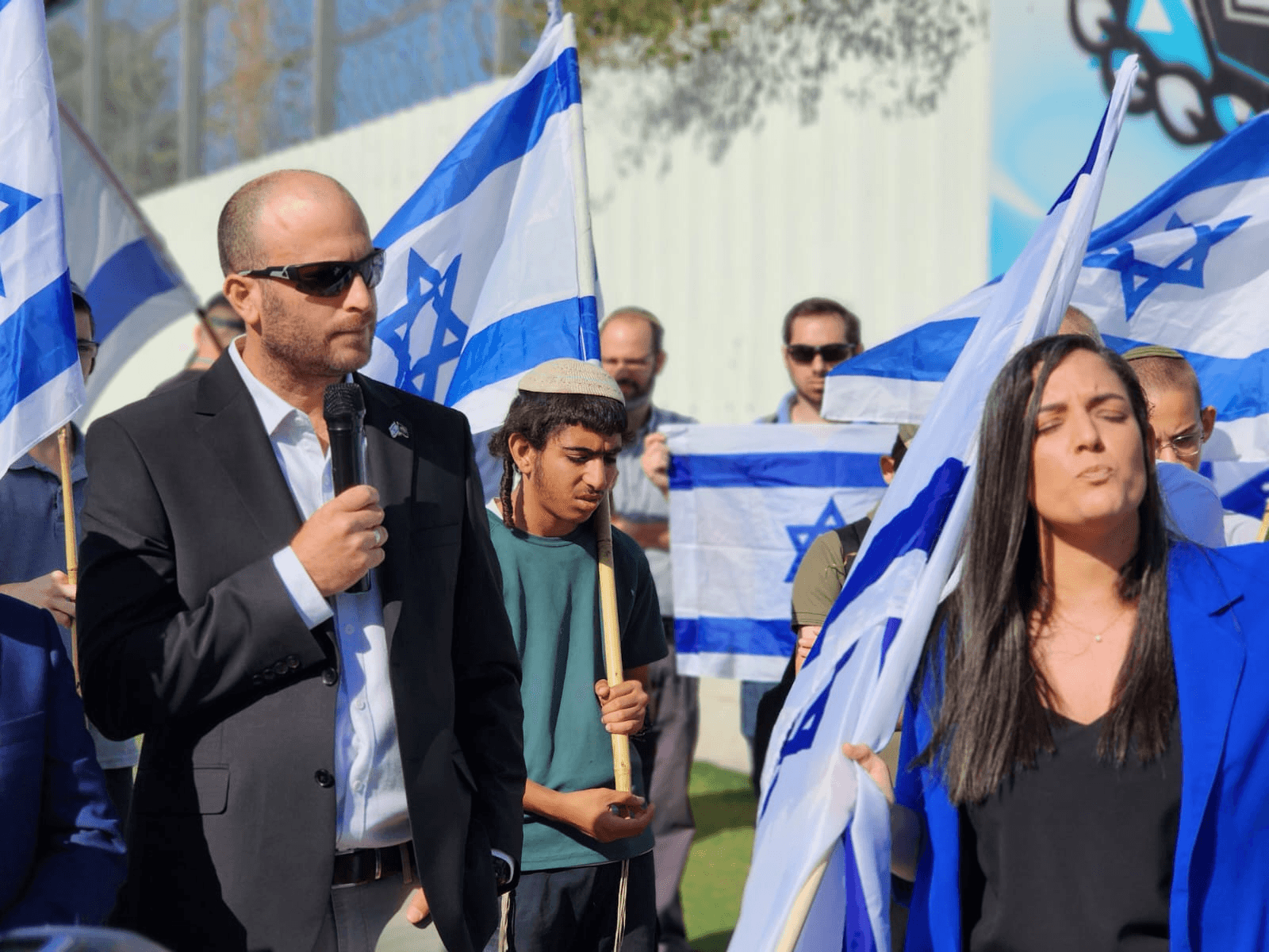 אחרי קריאותיו של איימן עודה ח"כ קרויזר דורש שלילת אזרחות