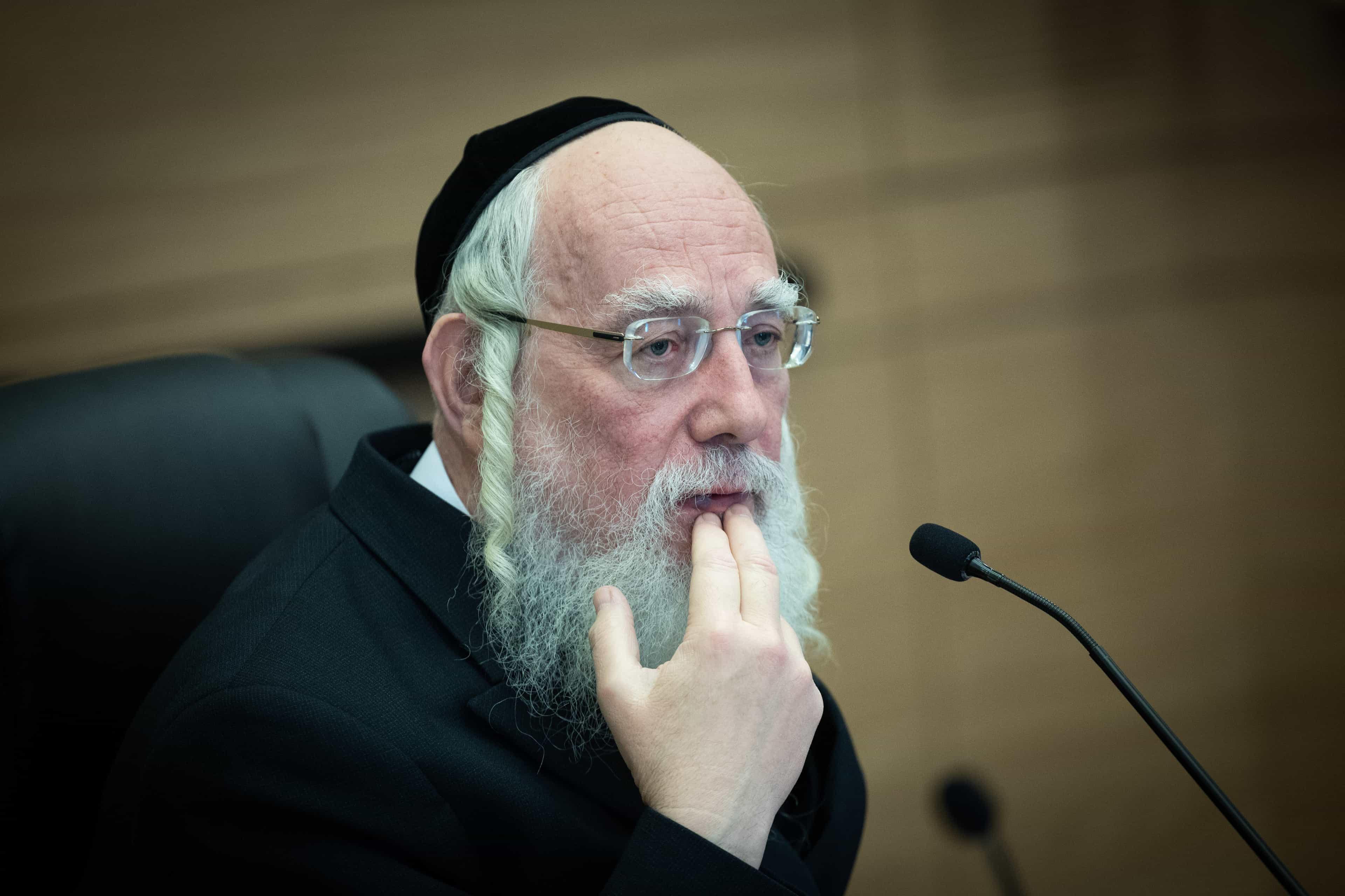 חבר הכנסת ישראל אייכלר מונה לשר השיכון לאחר פרישת גולדקנוף