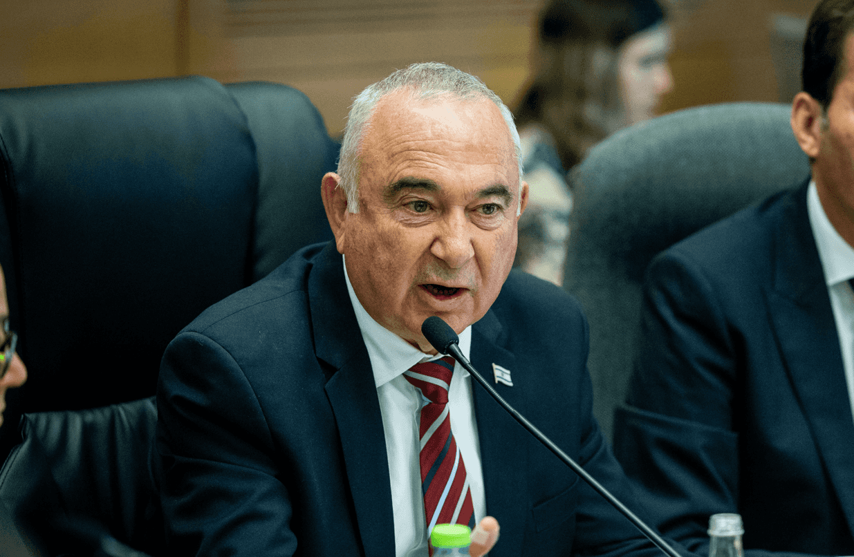 "הרצח הפוליטי מעבר לפינה" | חברי כנסת על התקרית בה הופל אלי דלל
