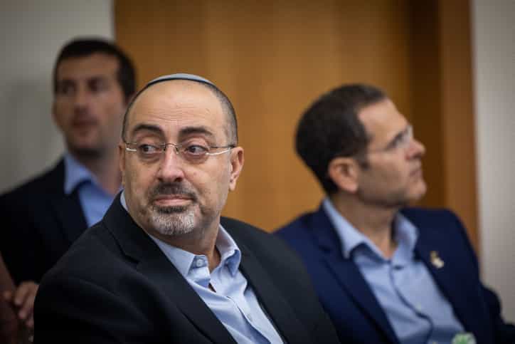 מהיום המעסיק יודע הכל: המהפכה שתמנע העסקת מחבלים משוחררים ומסיתים לטרור