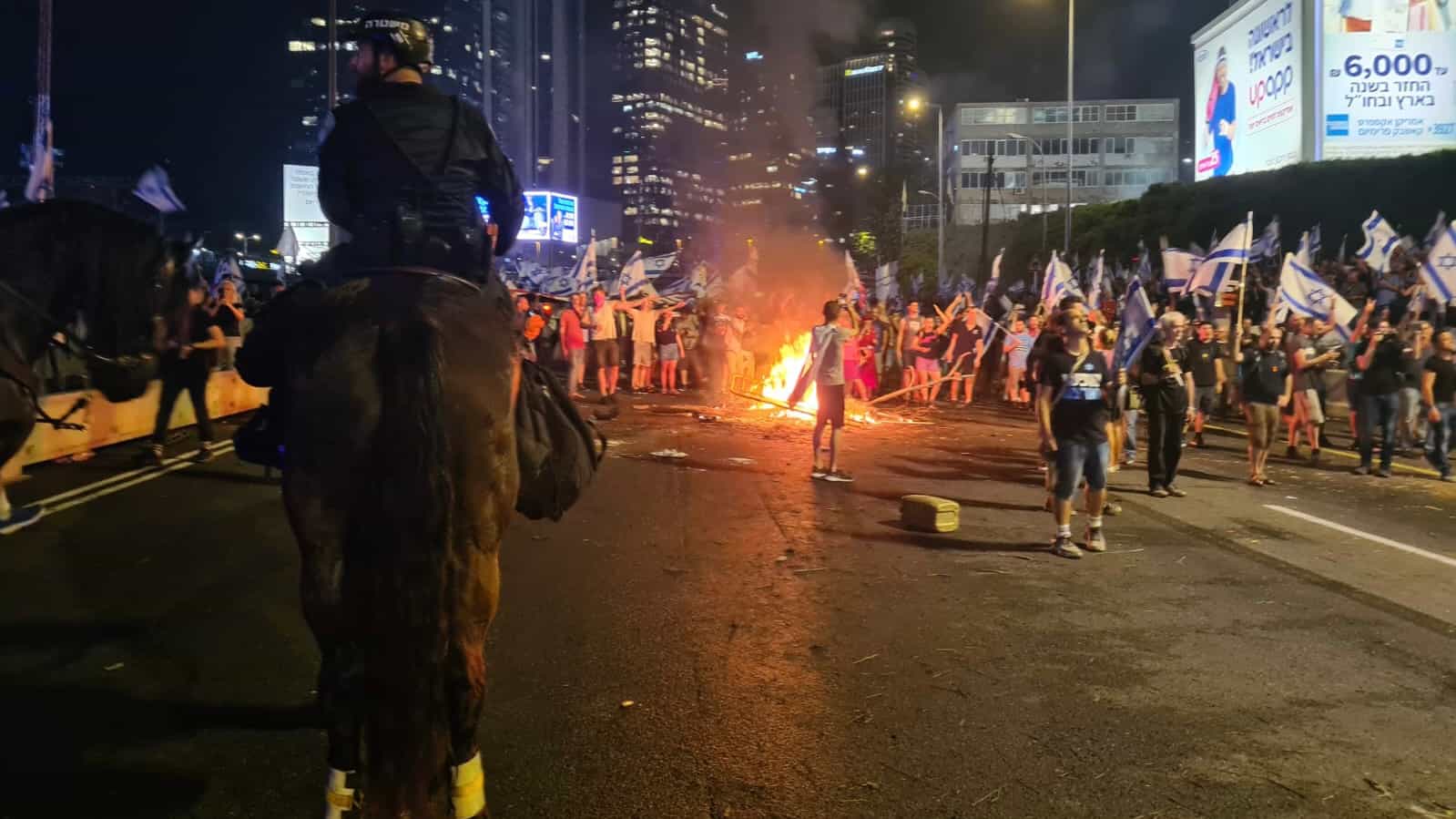 מועמדת הדמוקרטים עודדה מעצרים המוניים והפרות חוק כחלק מהמחאה להפלת נתניהו