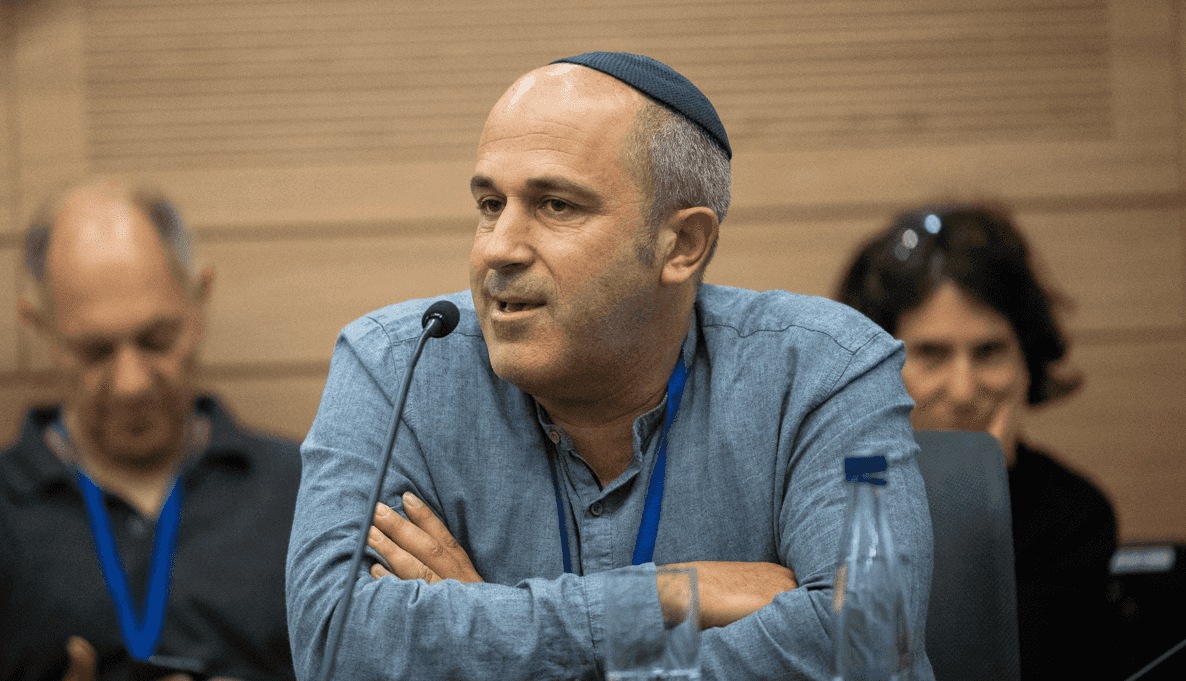 טירוף: ארגון אונרא ממשיך לפעול בירושלים | צפו