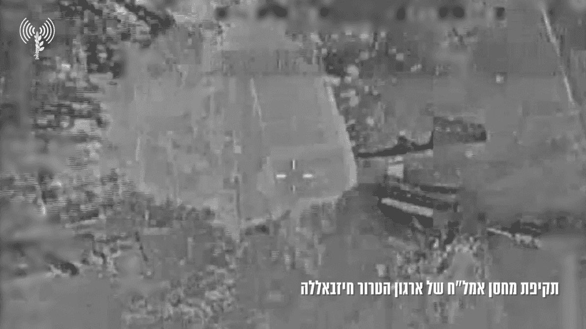 צפו בכוחותינו משמידים מחסני אמל"ח ומפקדה צבאית של חיזבאללה בדרום לבנון