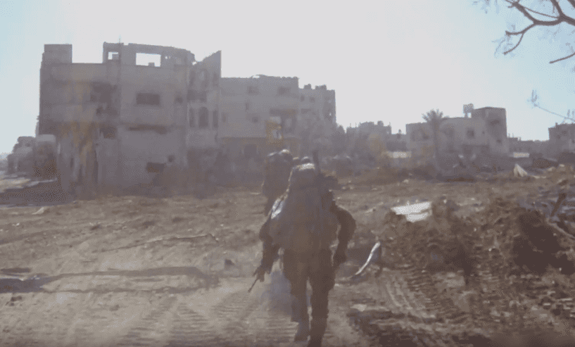 פשיטות על מוקדי טרור שאותרו בתוך מוסדות אזרחיים: תיעוד הלחימה בחאן יונס ממצלמות הגוף של לוחמי מגלן