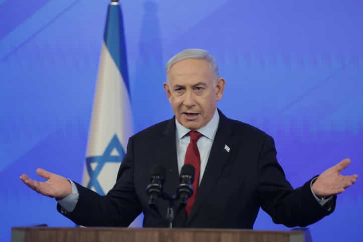 גורם בלשכת רה"מ: "נתניהו לא קיבל שקל מקטאר. תוגש קובלנה פלילית נגד איש המוסד לשעבר אודי לוי"