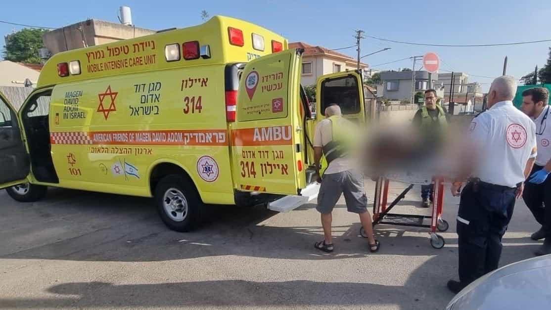רוכב קורקינט חשמלי נפצע בתל אביב, מצבו בינוני