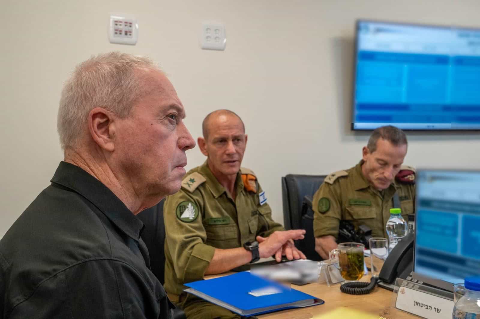 שר הביטחון: ״החוסן והעמידה של הציבור מאפשרים לנו לקבל החלטות מבצעיות נכונות״
