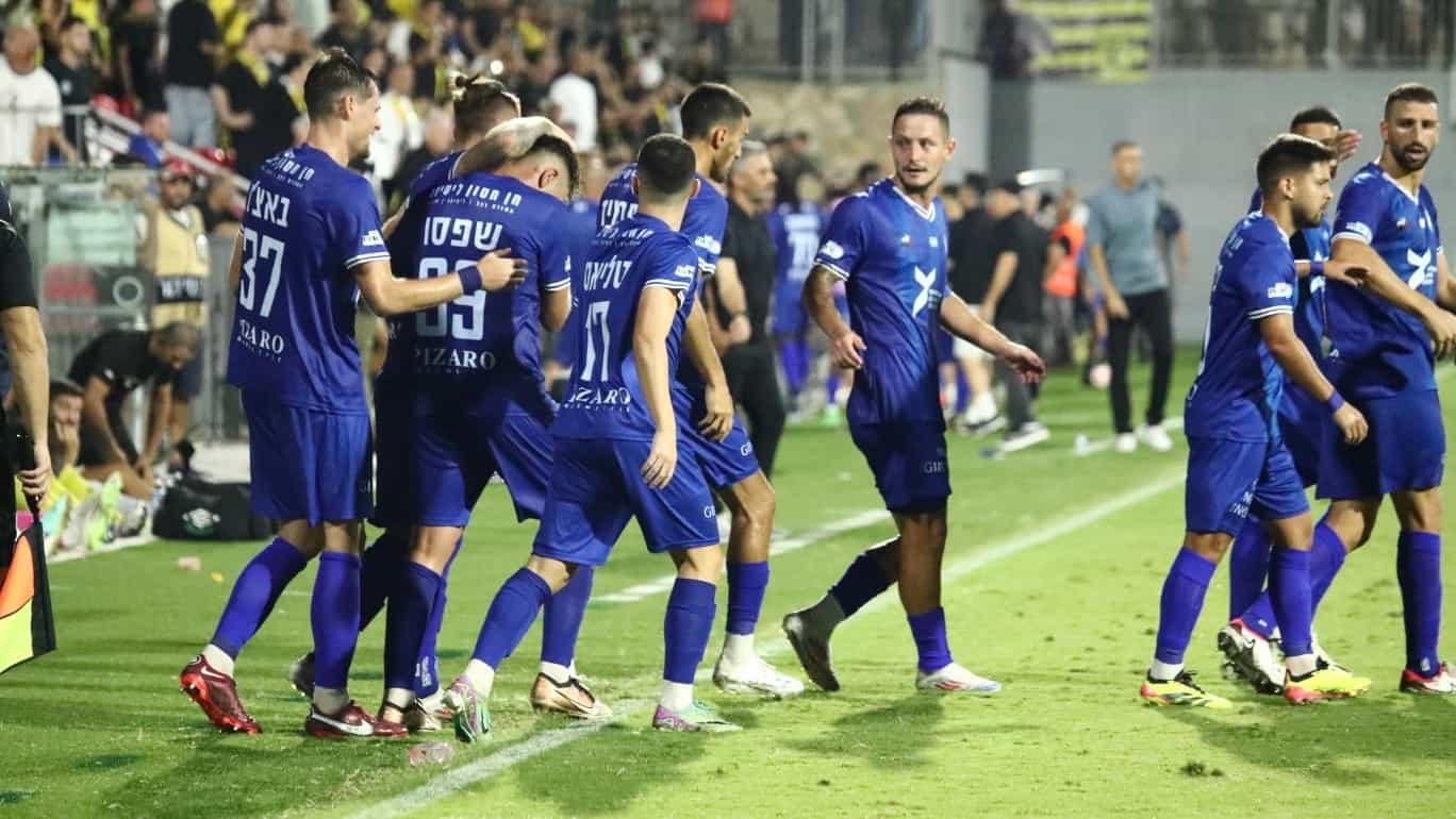 שקט תעשייתי ויציבות כלכלית: ראש עיריית טבריה שוחח עם שחקני עירוני טבריה