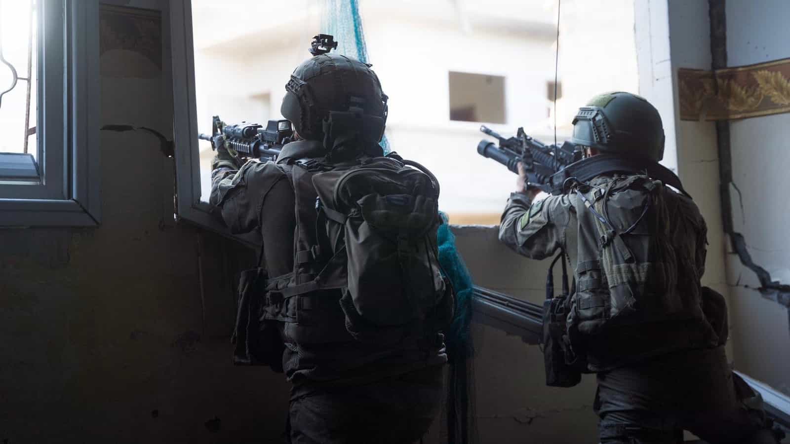 כוחותינו עצרו שני מחבלים שהודו בהצתת שריפה סמוך לכפר בורקא