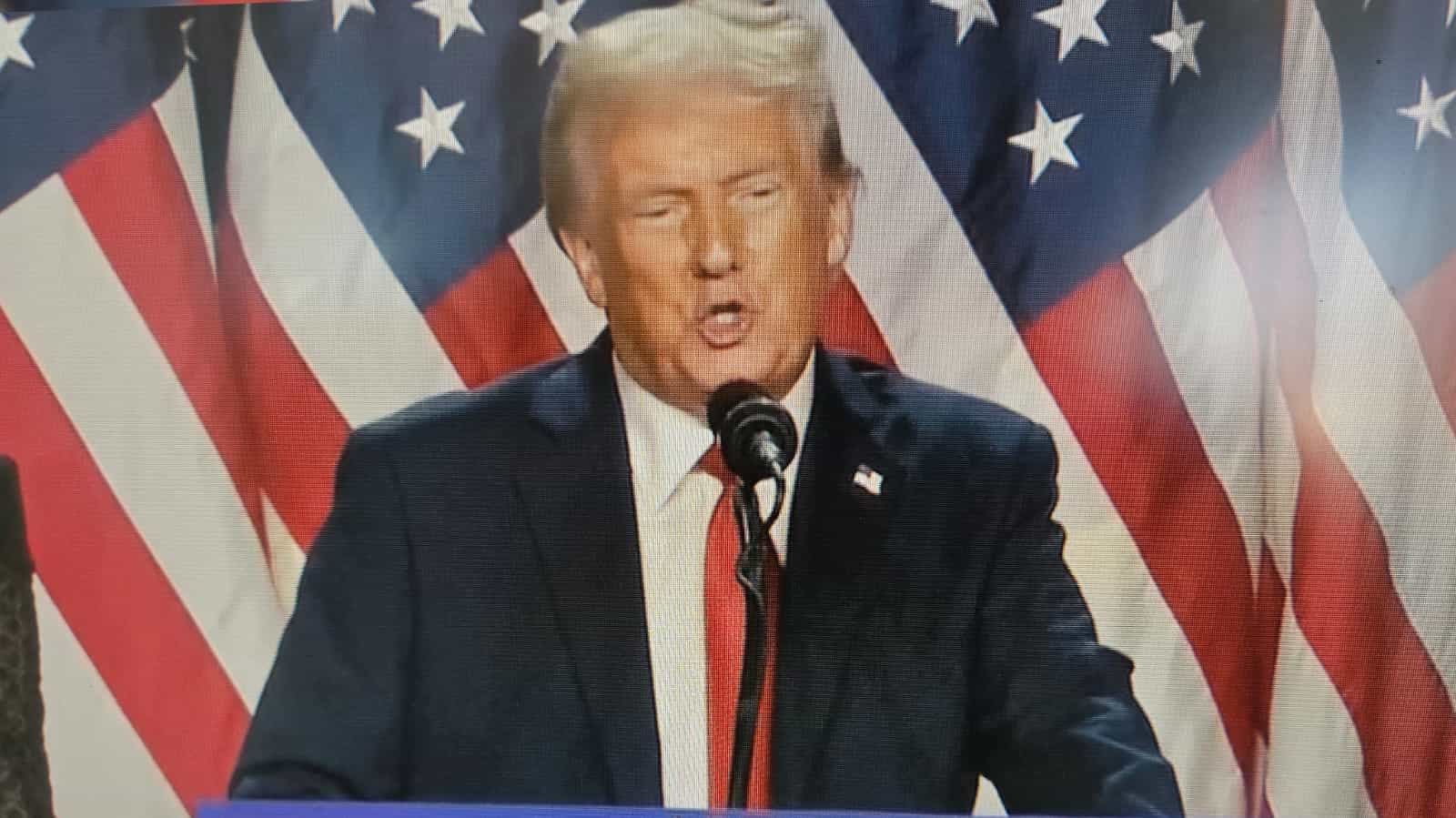 דרמטי! טראמפ דורש לעצור את משפט נתניהו: ״ארה״ב תציל את נתניהו״