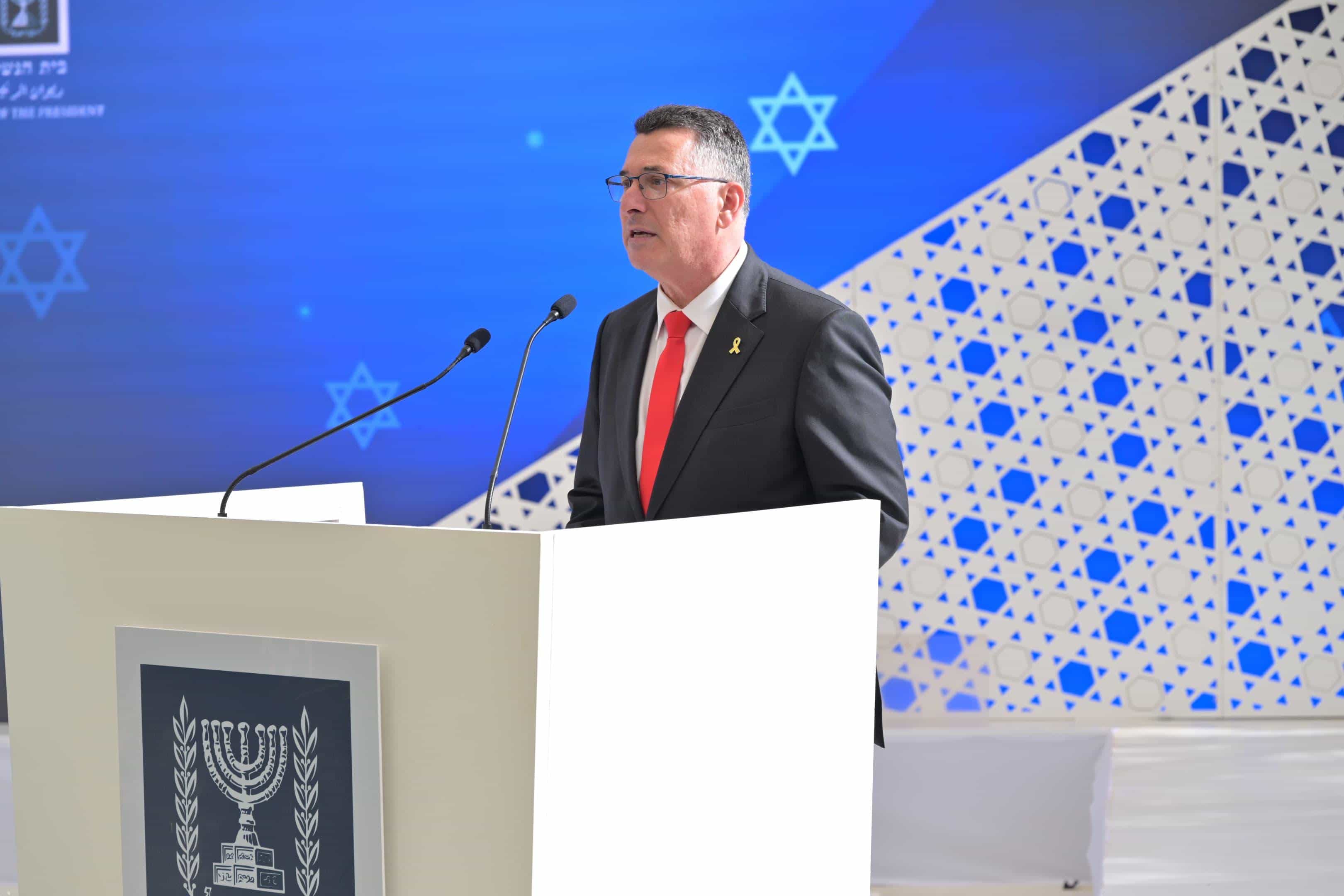 שר החוץ תוקף את ראש ממשלת ספרד במילים חריפות
