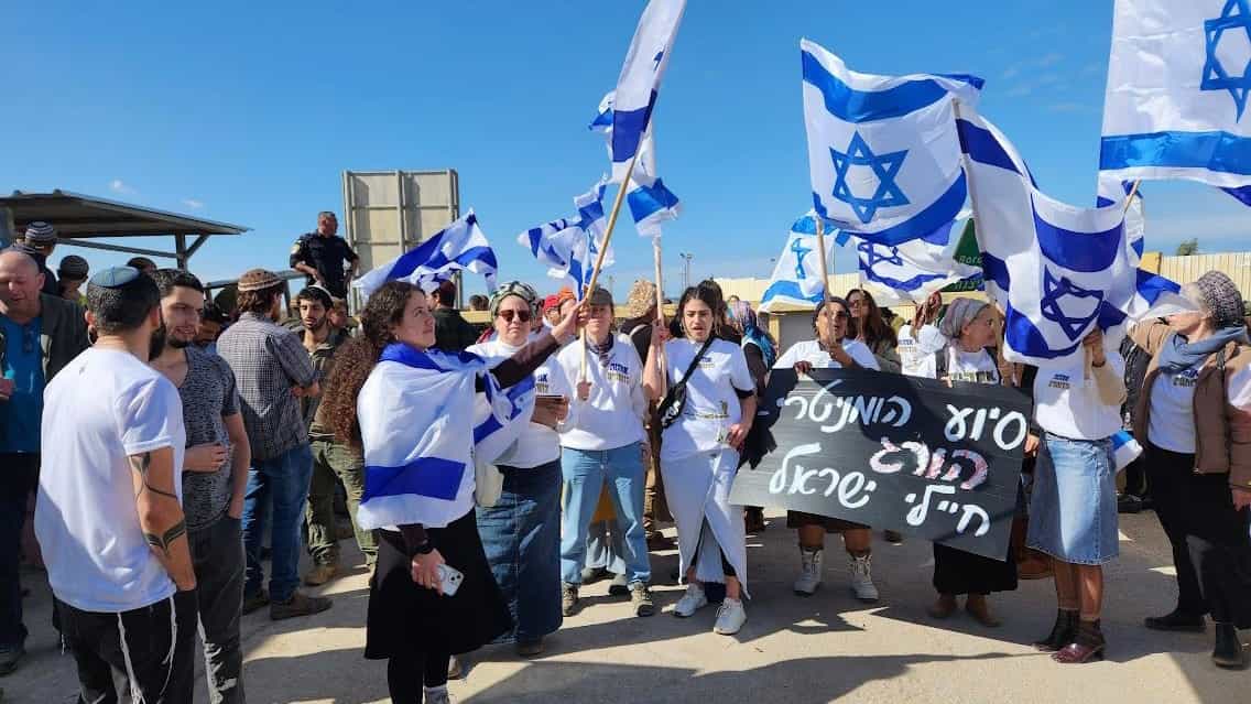 אמהות לוחמים לנתניהו: ״בגידה בלוחמים, קו אדום״