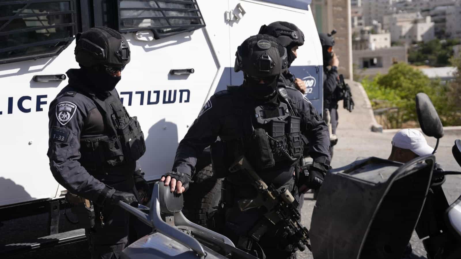 כוחותינו עצרו ארבעה ערבים מאיו"ש שזרקו בקבוקי תבערה לעבר בתי מגורים בהר גילה