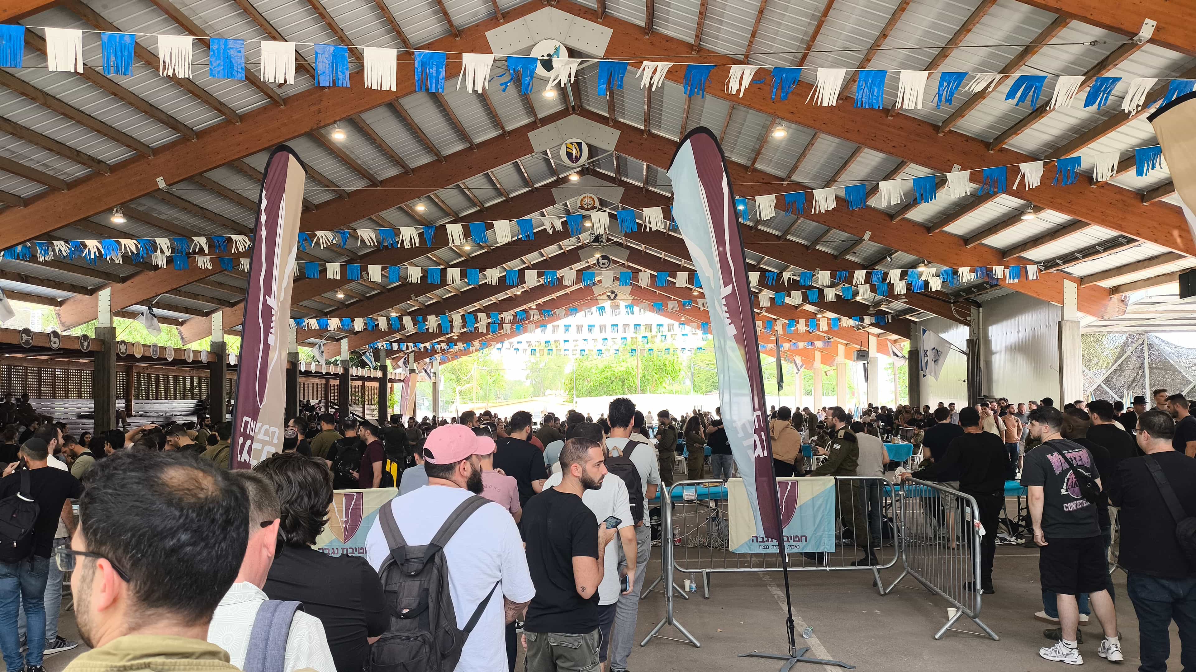 אלפי חיילי מילואים חוזרים לשירות | עוצבת דוד בהקמה