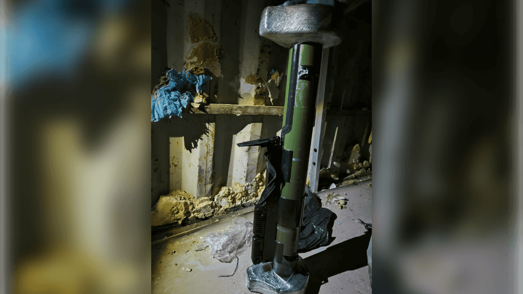פשיטה משטרתית בלוד | נתפסו טיל ואמצעי לחימה נוספים