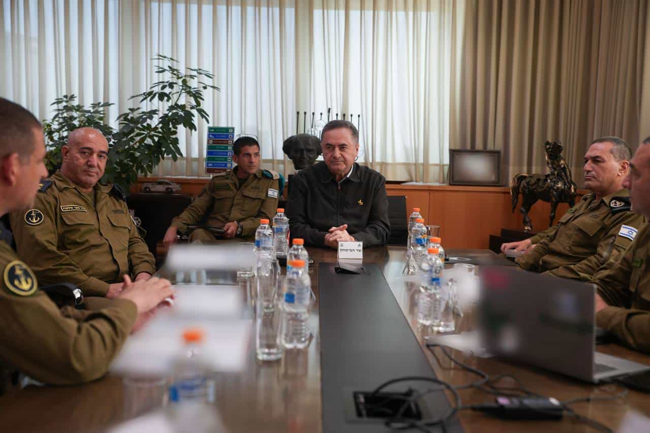 שר הביטחון: "צה"ל ימנע את הגעת הספינה האנטישמית לעזה"