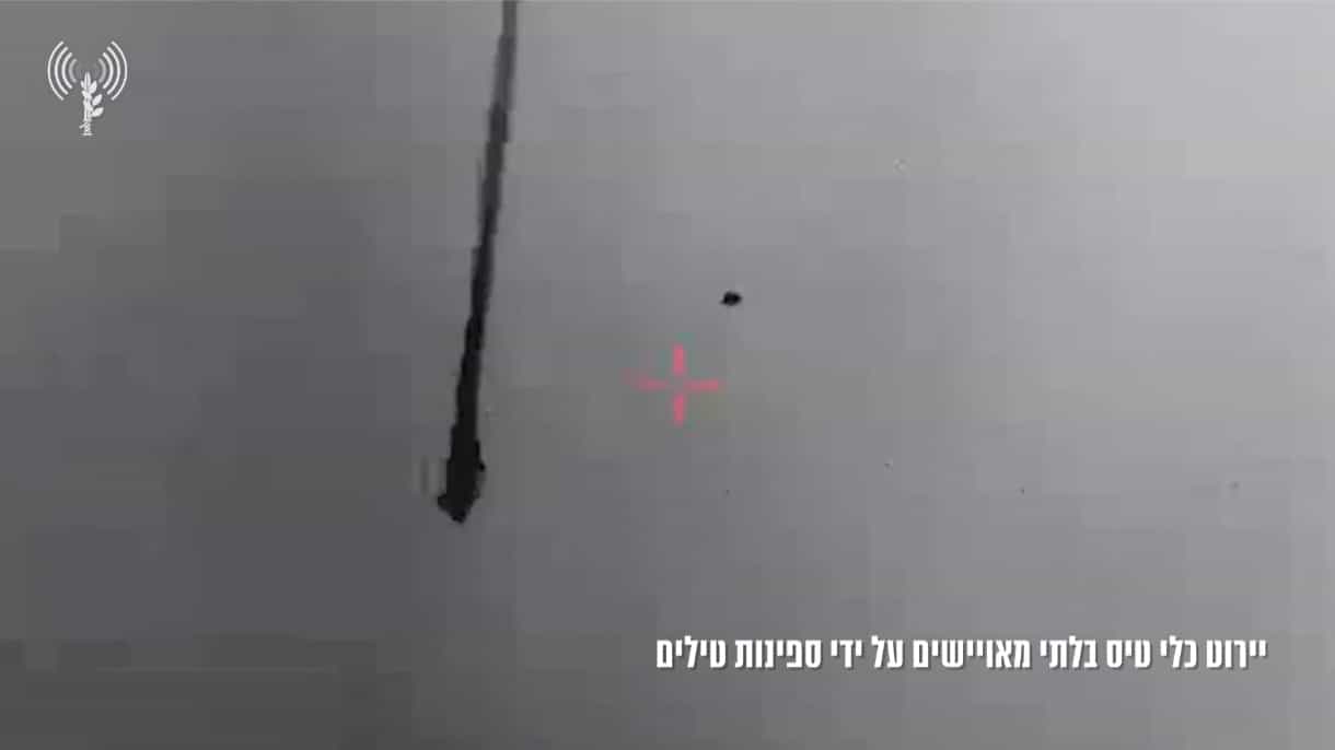 מהאוויר ומהים | צפו בכוחותינו מירטים הלילה שמונה כטב"מים