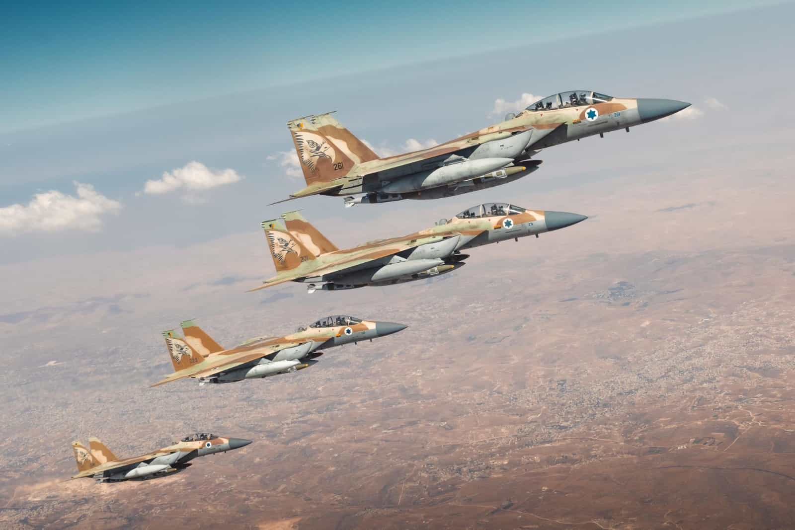 כוחותינו תוקפים כעת בתימן