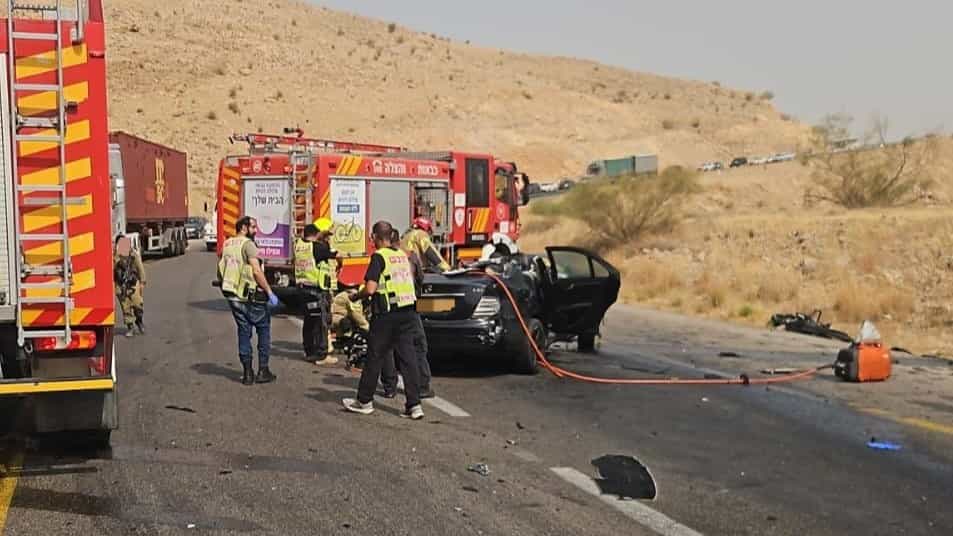 אישה כבת 50 נהרגה ושמונה בני אדם נפצעו בתאונה בשומרון | תיעוד מהזירה