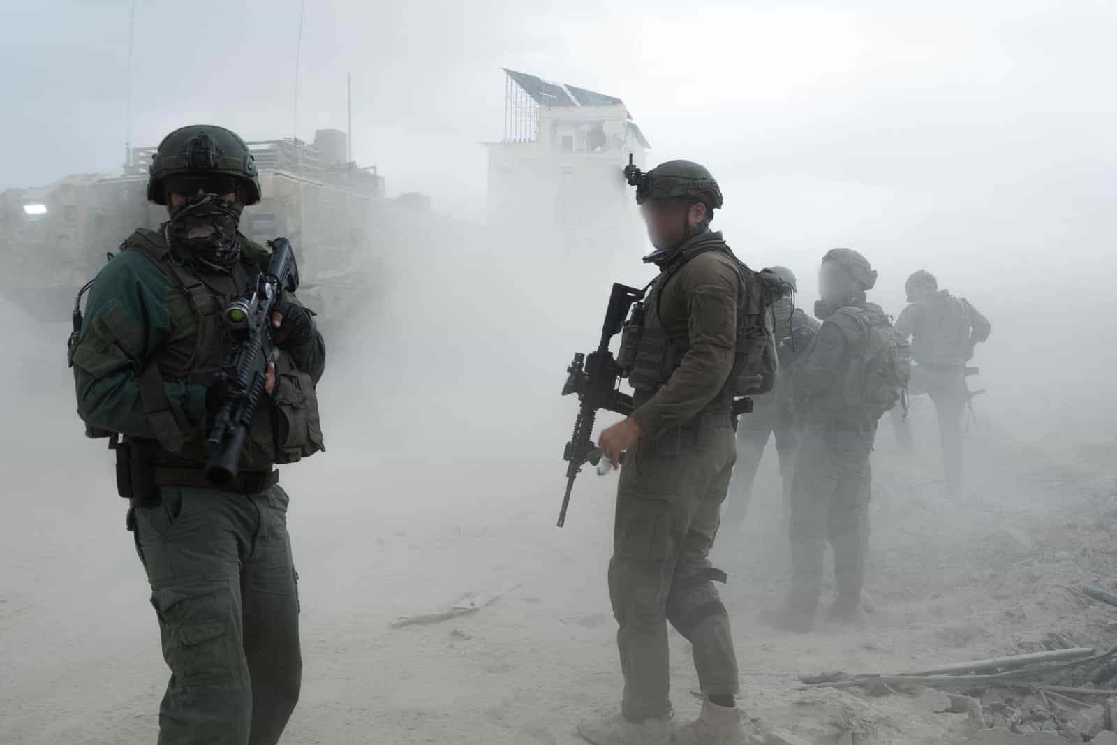 צה״ל ושב״כ השמידו מחסני אמל״ח ובור שיגור ברצועה - צפו