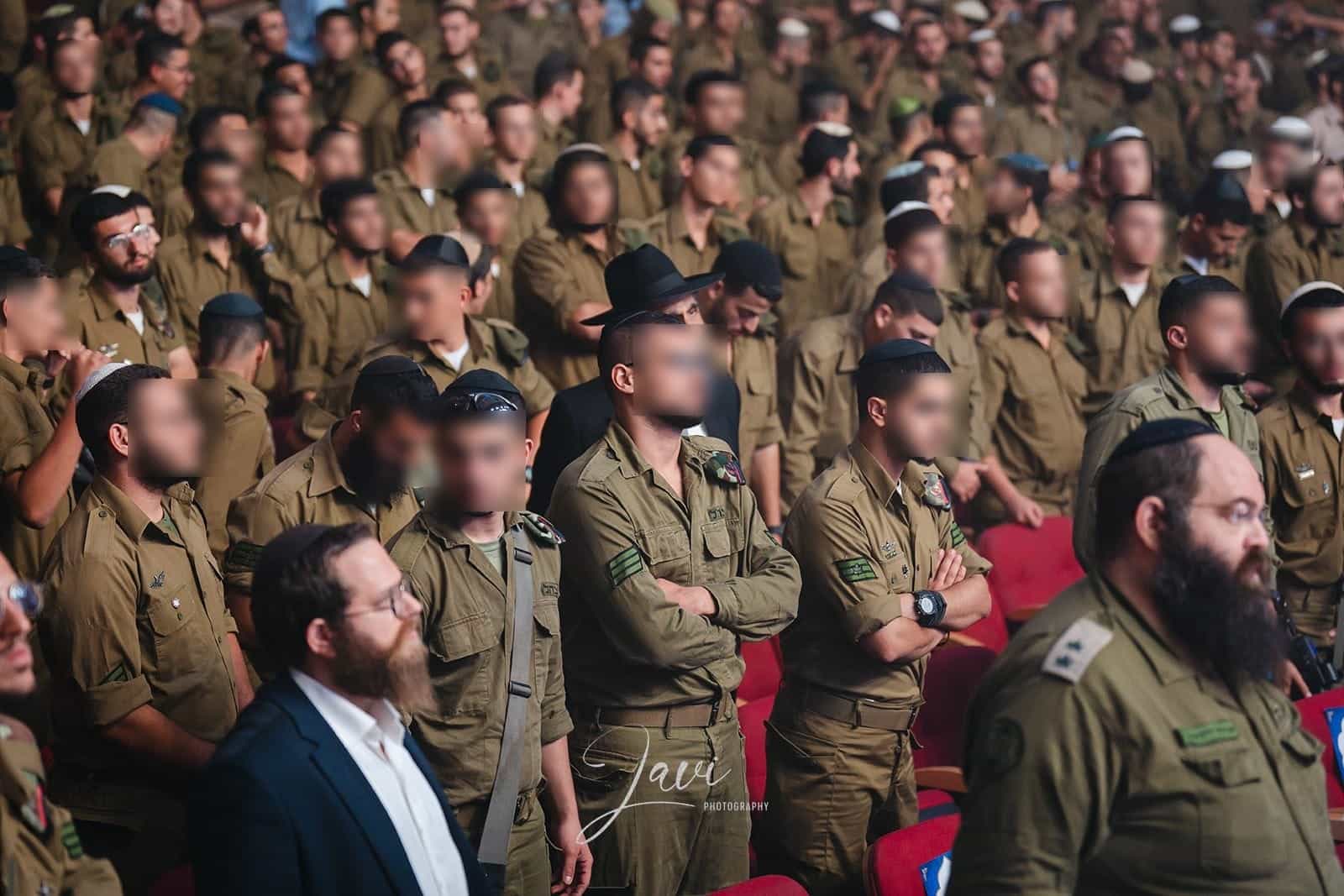 מרגש | למעלה מאלף חיילים חרדים בערב סליחות והתעוררות עוצמתי
