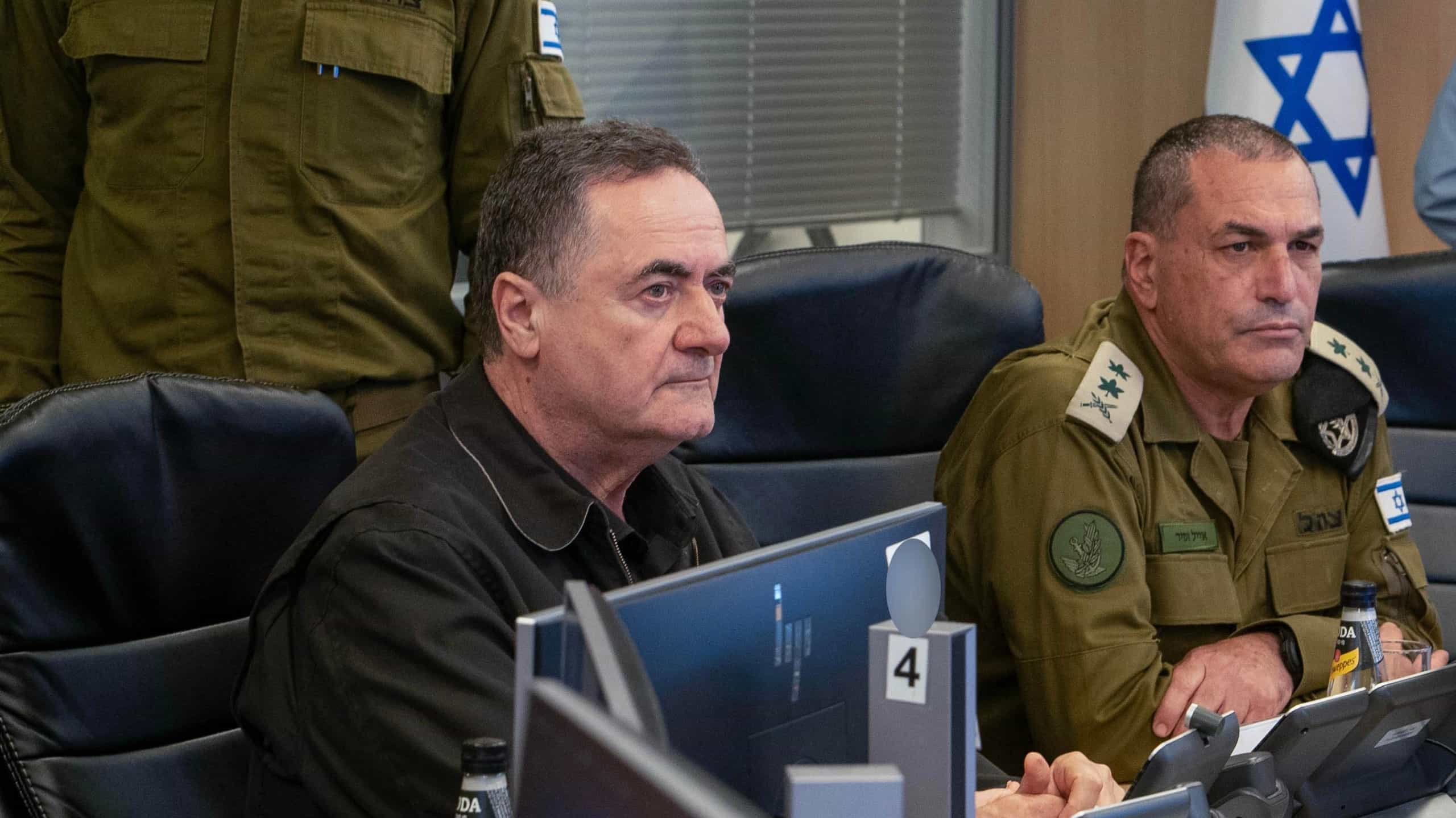 שר הביטחון פיקד מהבור | יעדי התקיפה: "מחנה של המטכ"ל החות'י, חיסלנו עשרות רבות של פעילי טרור"