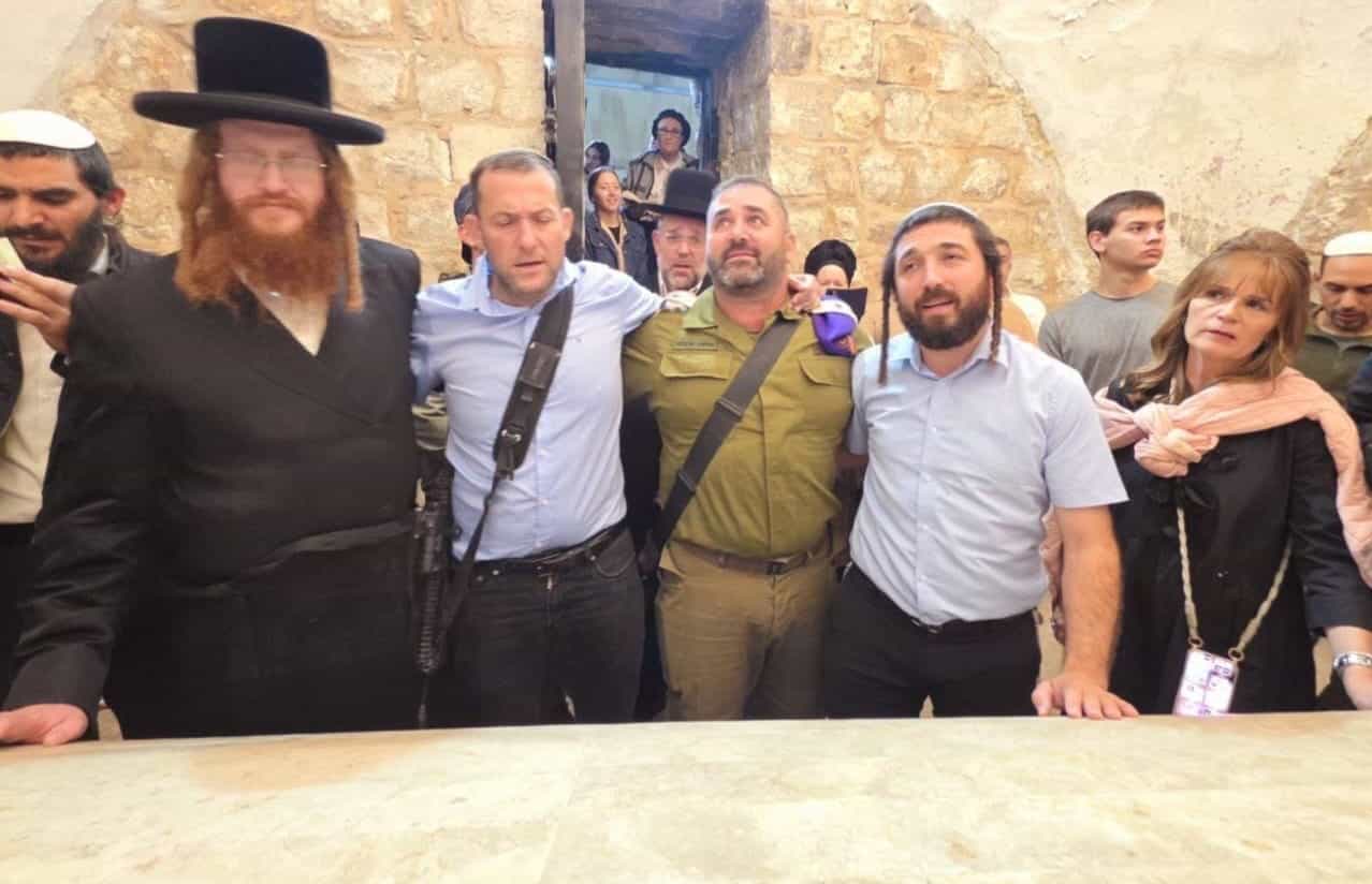 אלפים הלילה בקבר יוסף בשכם | "לא ייתכן ששטח כל כך חשוב יהיה בידי אחרים שנים ארוכות"