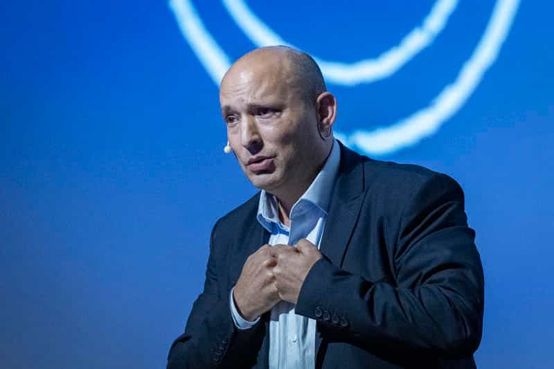 סמוטריץ' במתקפה חזיתית: "הנוכל מרעננה משקר כפי שהוא נושם"