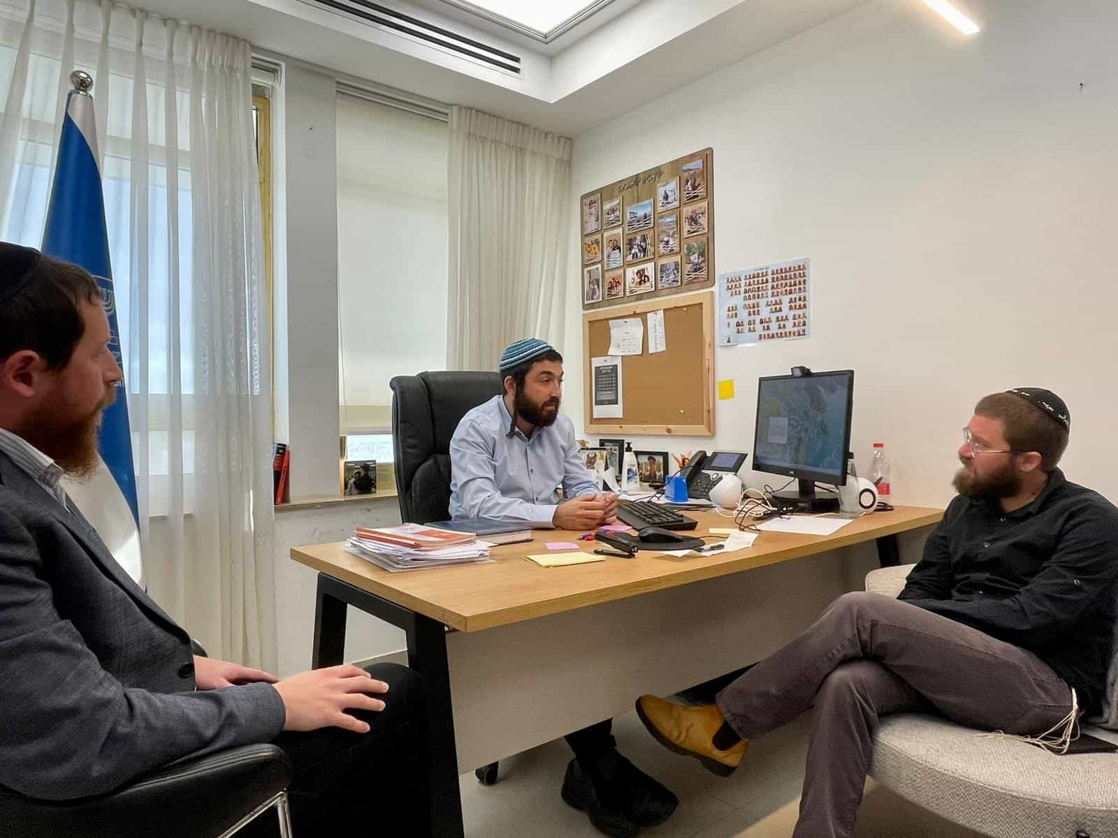 ועדת החינוך בראשות ח"כ סוכות תקדם חוק להנחלת מורשת הרבי מליובאוויטש
