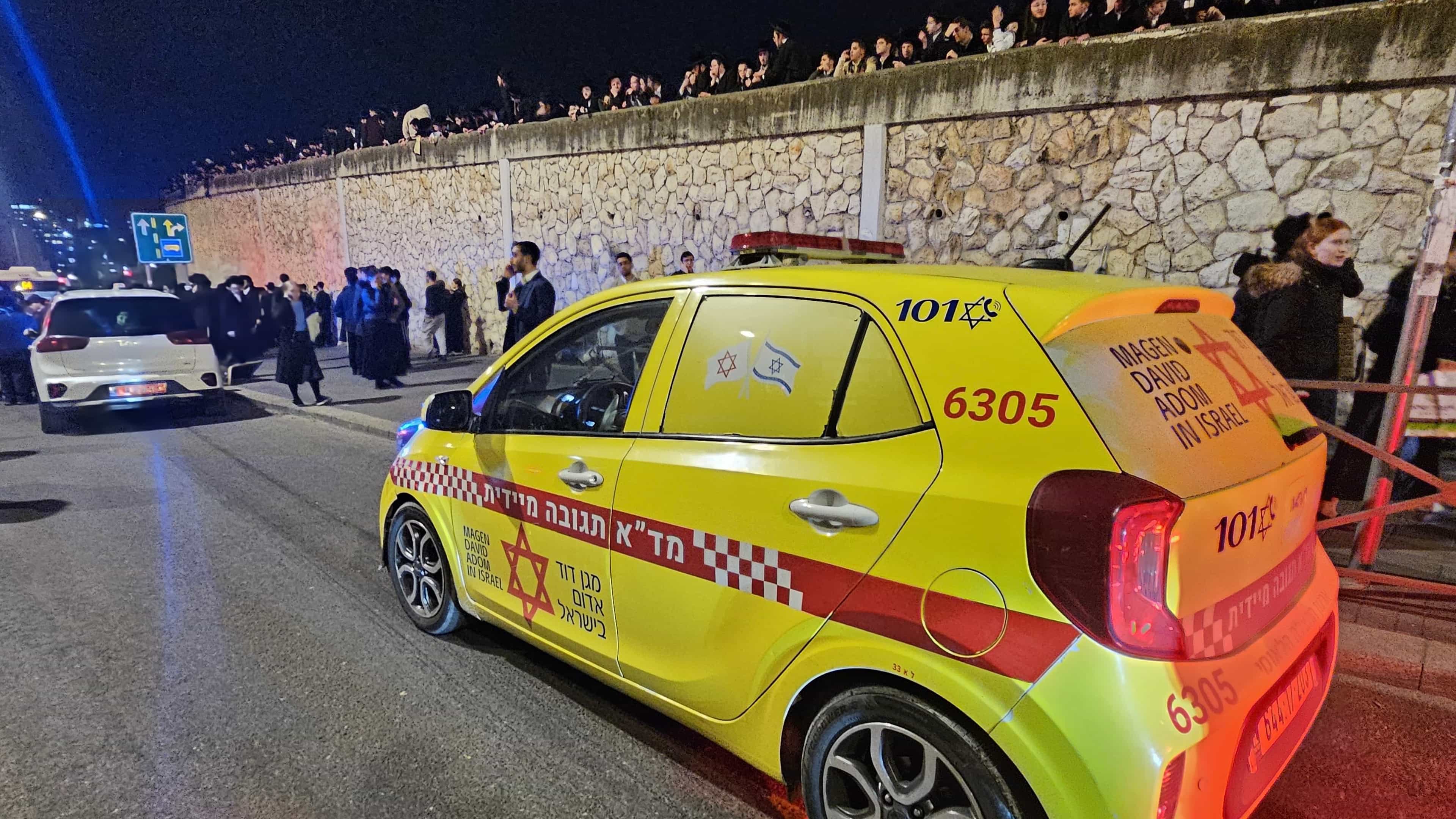 הרוג ושלושה פצועים מפגיעת אוטובוס בירושלים - במשטרה שללו את החשד לפיגוע: "הרקע פלילי" | צפו בזירה