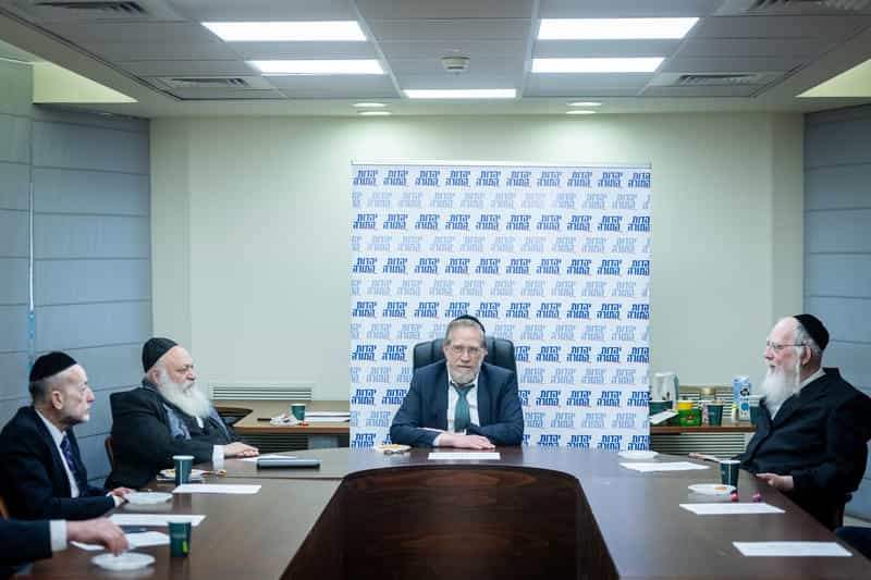 צומת הכרעה בקואליציה: התקציב בסכנה, החרדים טרם הכריעו