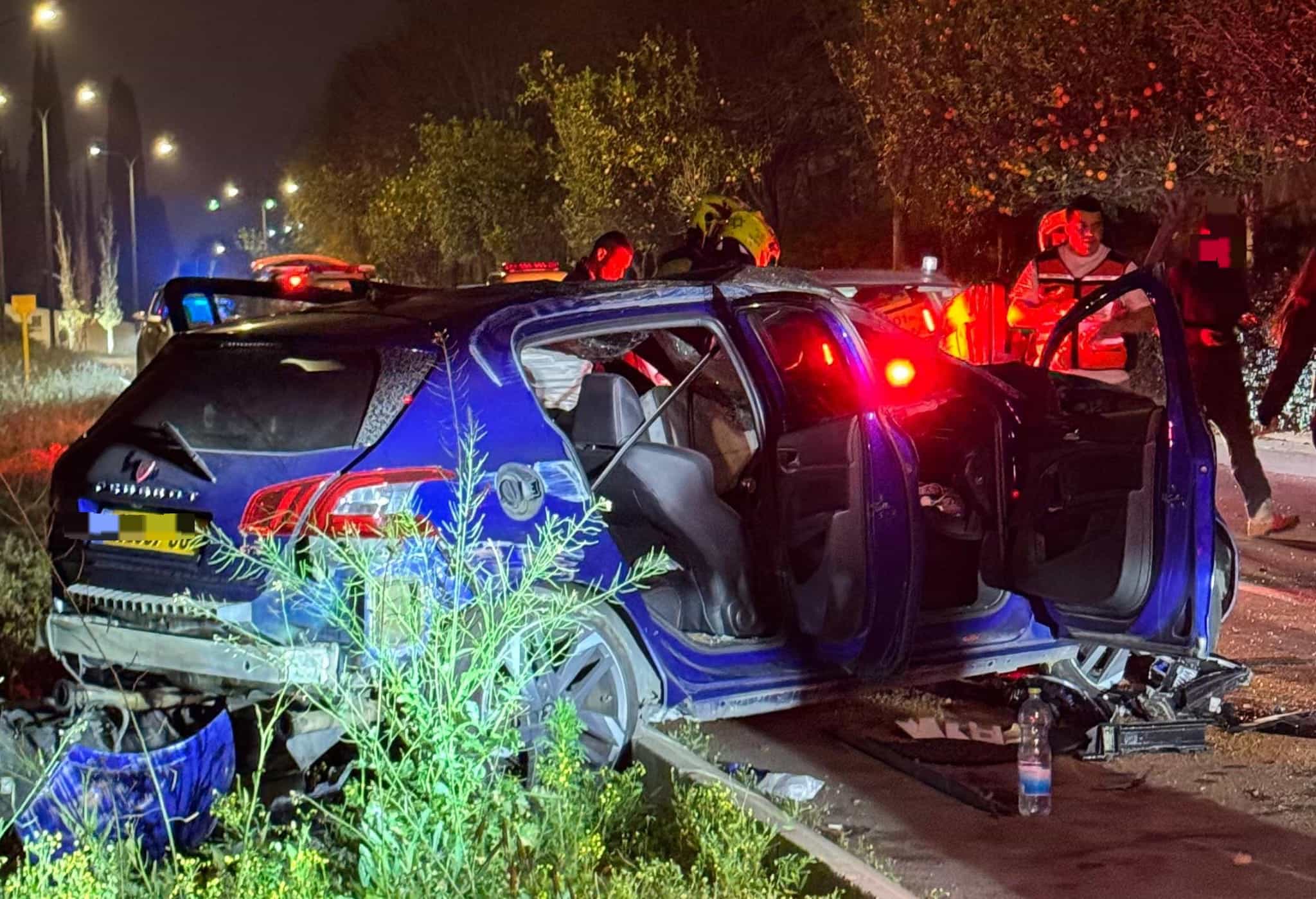 בן 30 נפצע בינוני בתאונת דרכים עצמית ברחובות
