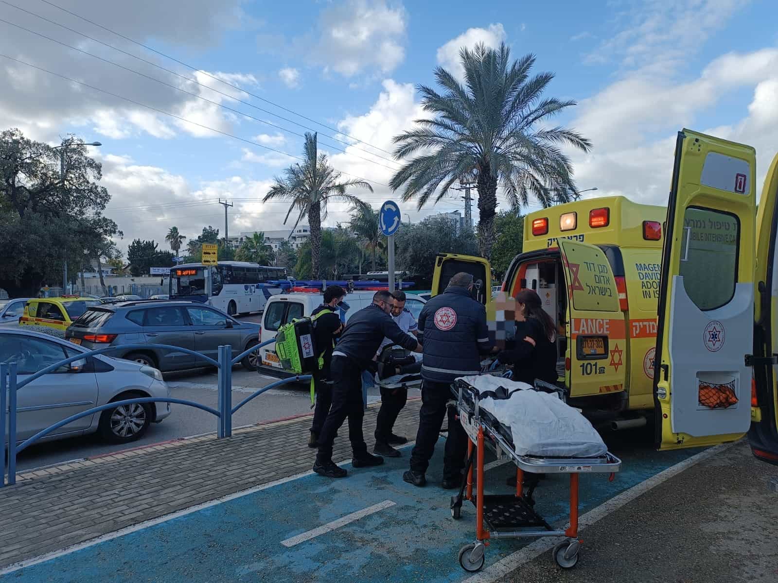 פרדס חנה: בן 61 התמוטט בקופת חולים - חייו ניצלו בזכות תושייה של צוותי הרפואה