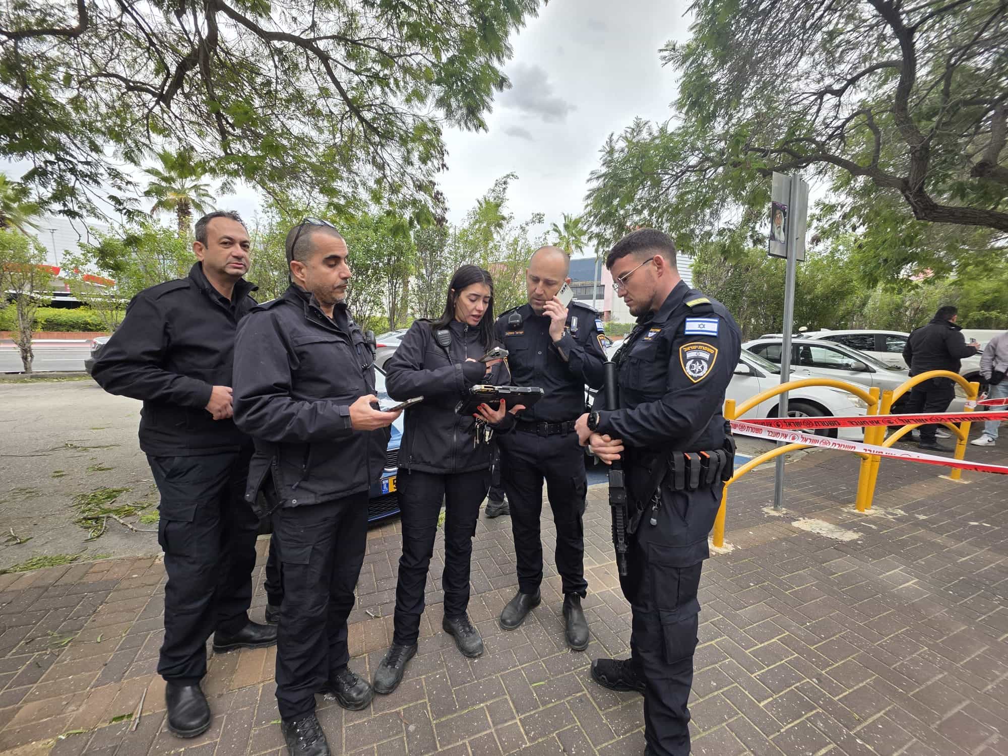 קריית ביאליק: שוטר במצב קשה לאחר שהוצת בתחנת דלק - ניסה למנוע התאבדות