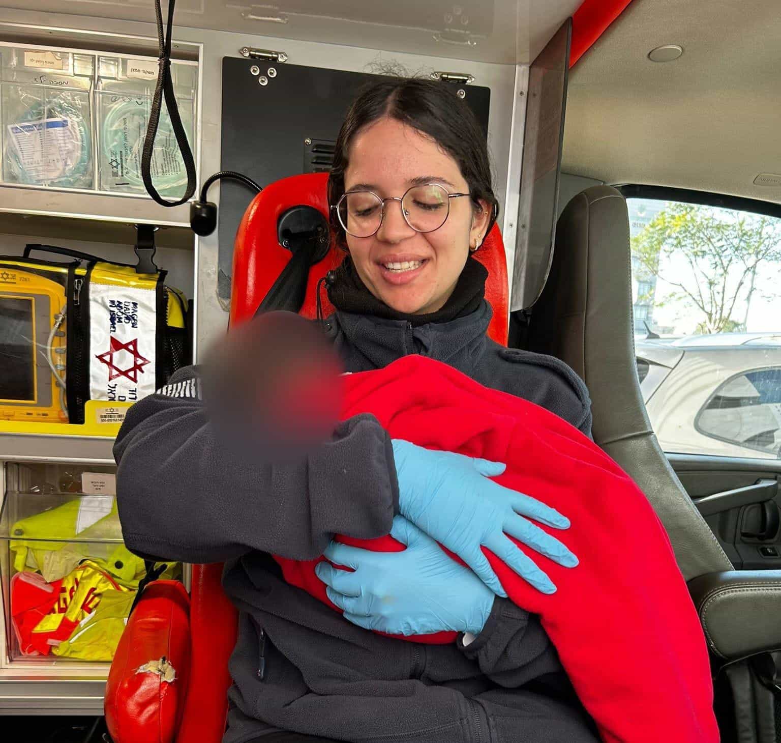 מקרה יוצא דופן בחדרה: תינוק בן שבוע נמצא נטוש בחדר מדרגות