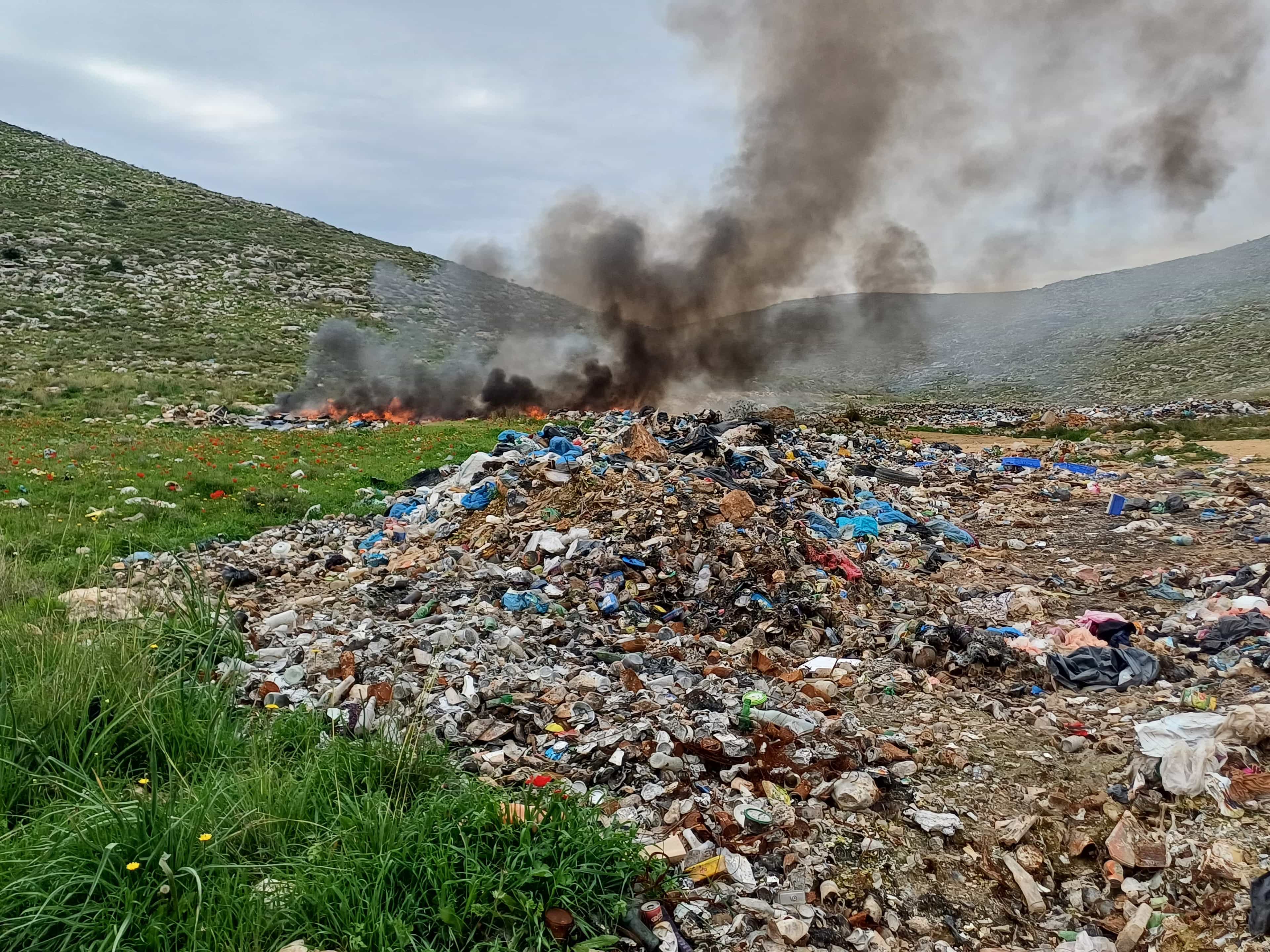 ​ראשי רשויות בפנייה דחופה לראש הממשלה: דורשים לעצור את שריפות הפסולת