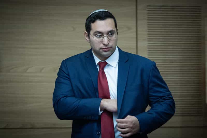 "אתה יודע מה ההבדל בין הדעה שלך לקפה?" | צפו בשר וסרלאוף עונה לח"כ מיש עתיד